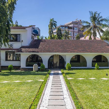 Makaazi Nyali Otel Mombasa Dış mekan fotoğraf