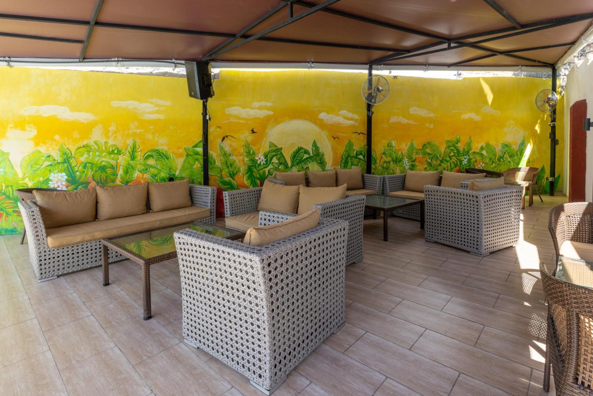 Makaazi Nyali Otel Mombasa Dış mekan fotoğraf